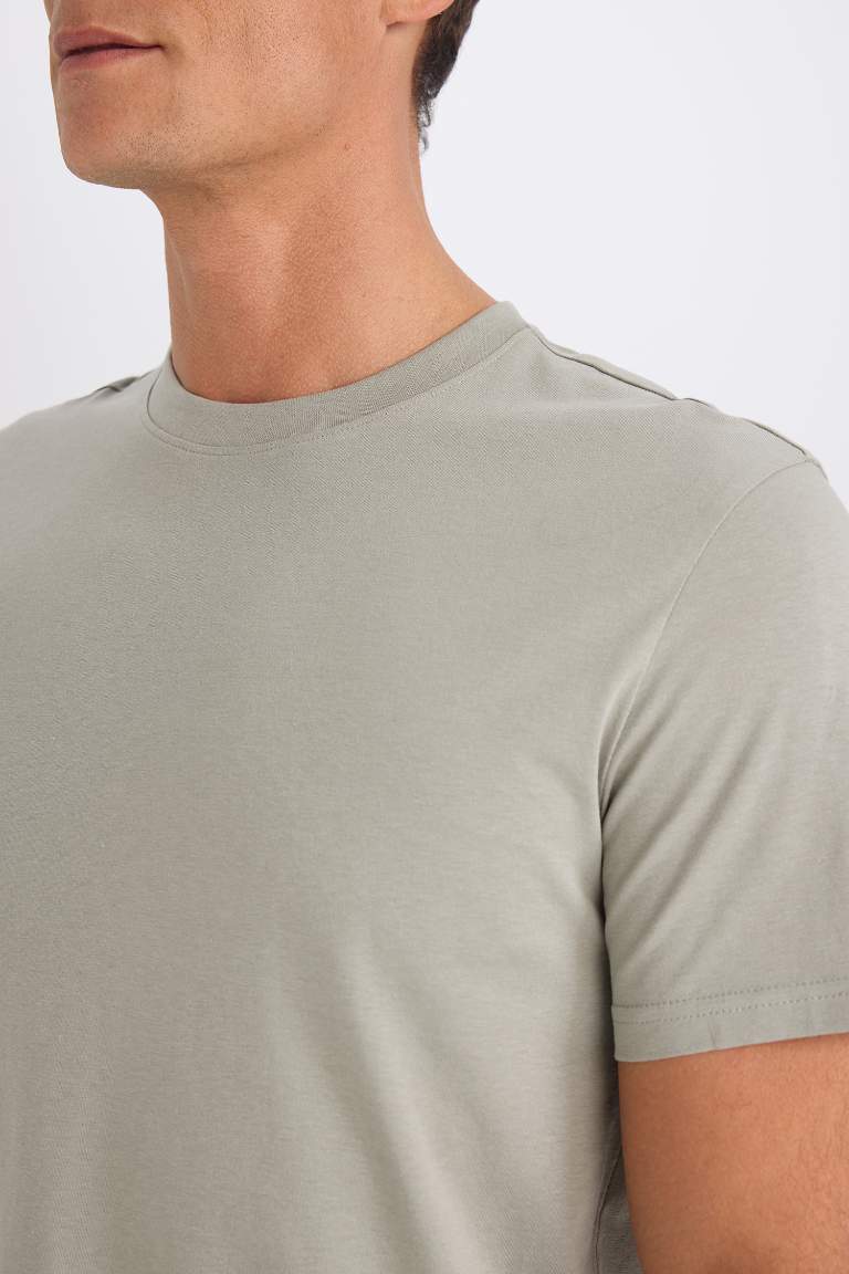 New Regular Fit Crew Neck Basic T-Shirt