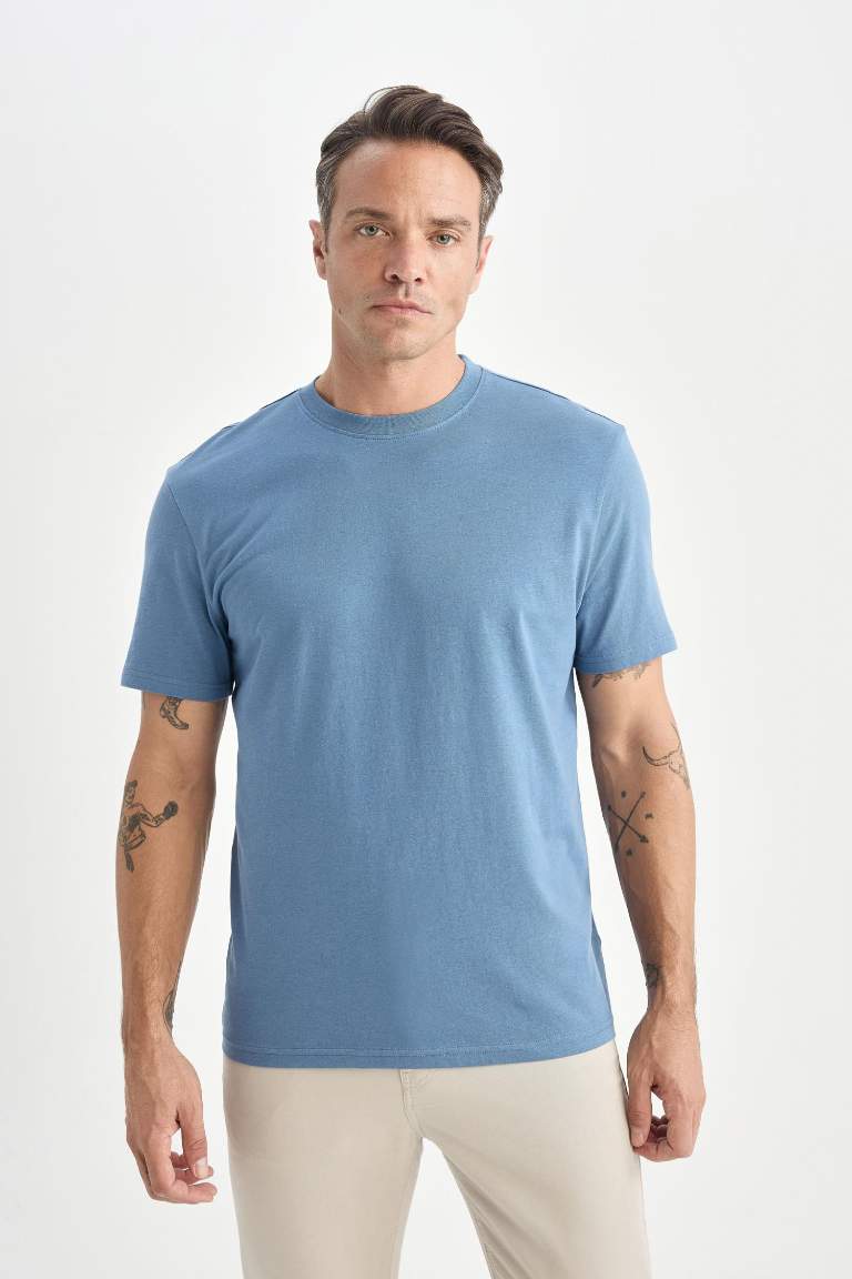 New Regular Fit Crew Neck Basic T-Shirt