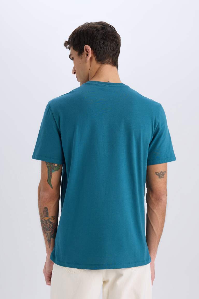 New Regular Fit Crew Neck Basic T-Shirt