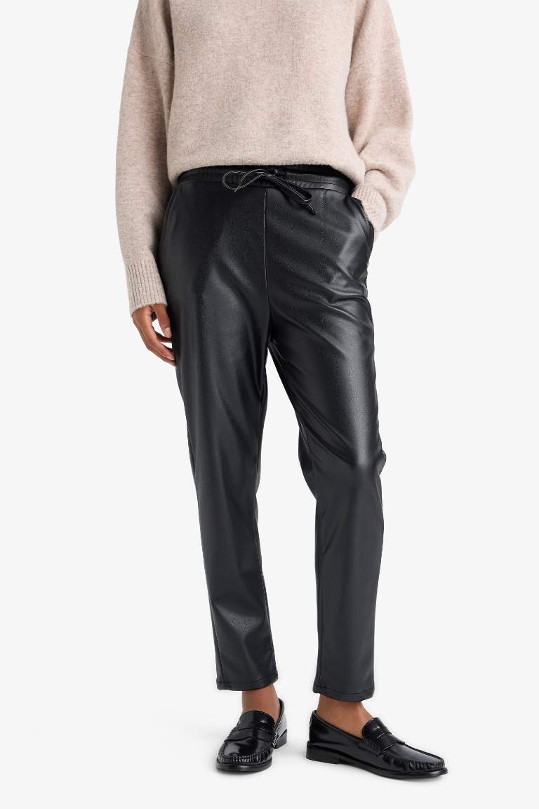 Jogger Fit Cepli Yüksek Bel Standart Paça Suni Deri Pantolon