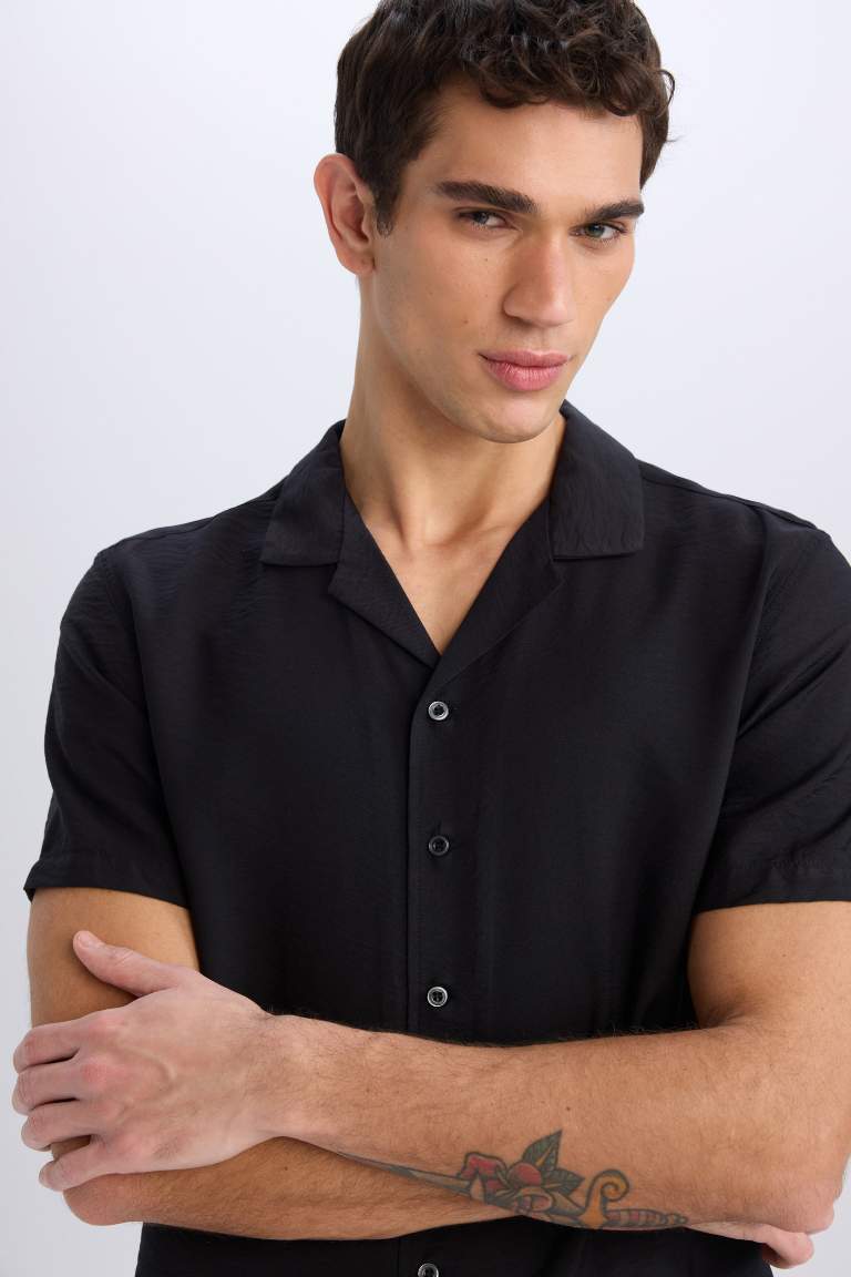 Modern Fit Yazlık Polo Yaka Basic Düz Aerobin Kısa Kollu Siyah Gömlek