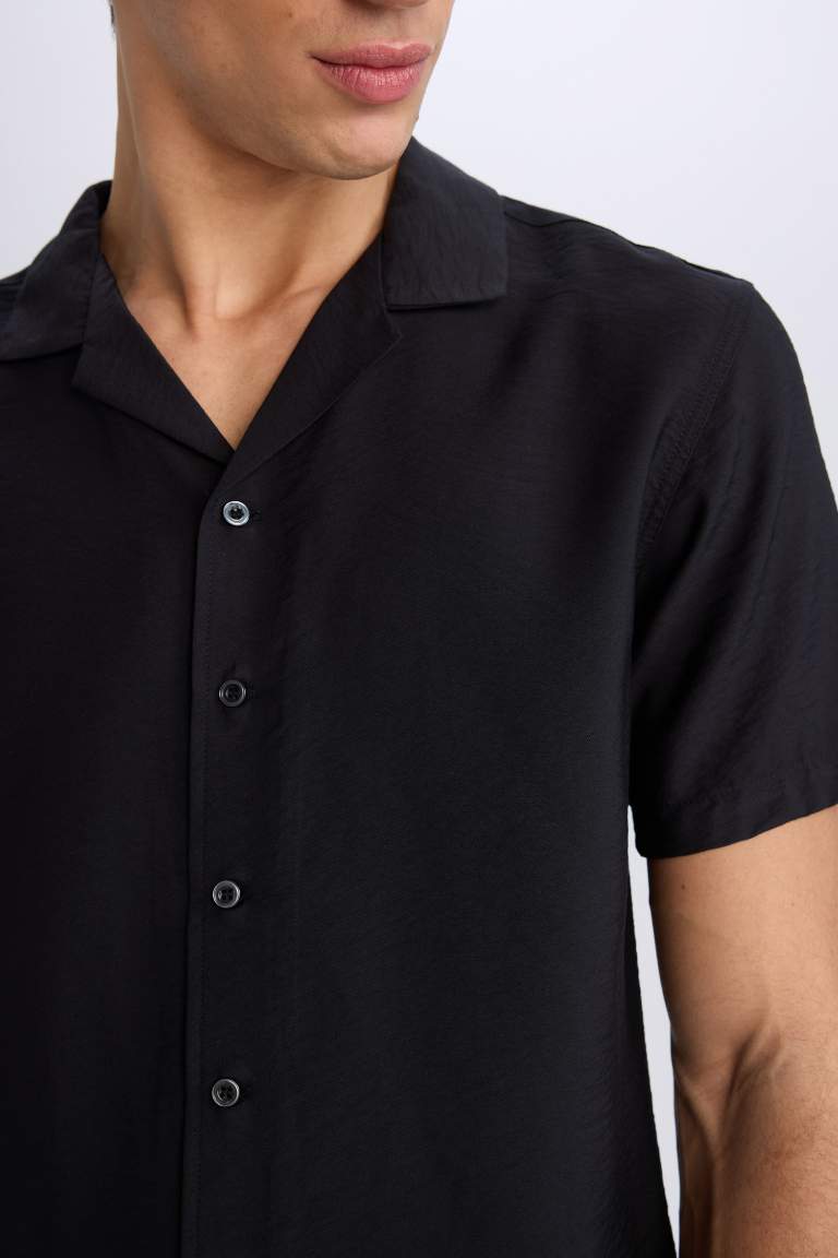 Modern Fit Yazlık Polo Yaka Basic Düz Aerobin Kısa Kollu Siyah Gömlek