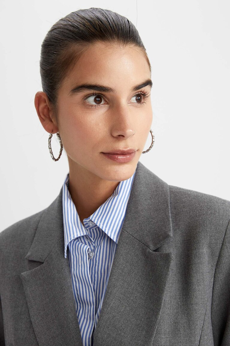 Aegyo Robe Blazer Femme Manches Longues Coupe Droite Col V Boutons Ceinture – Look Business Élégant & Polyvalent