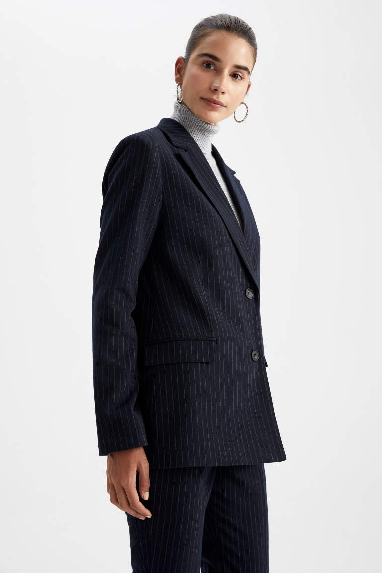 Regular Fit Çizgili Kapaklı Cepli Uzun Kollu Blazer Ceket