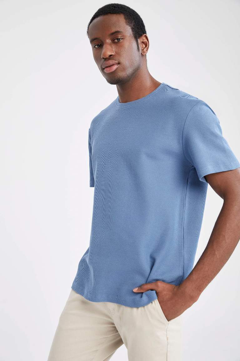New Regular Fit Bisiklet Yaka Basic Kısa Kollu %100 Pamuk Tişört