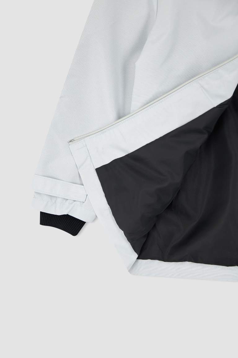 Erkek Çocuk Regular Fit Kapüşonlu Yağmurluk
