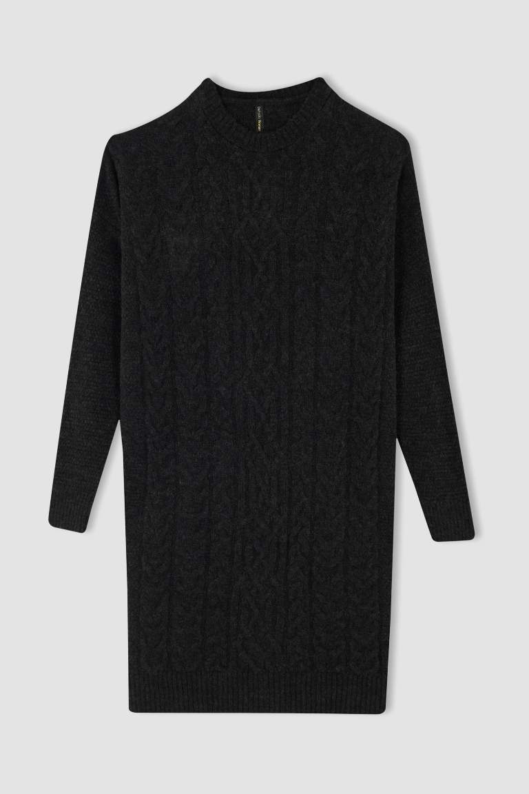 Regular Fit Bisiklet Yaka Örgü Desenli Mini Elbise