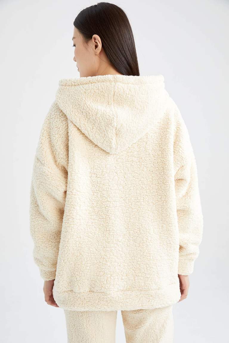 Beige WOMAN Oversize Fit Long Sleeve Sweatshirt 2657351 | DeFacto