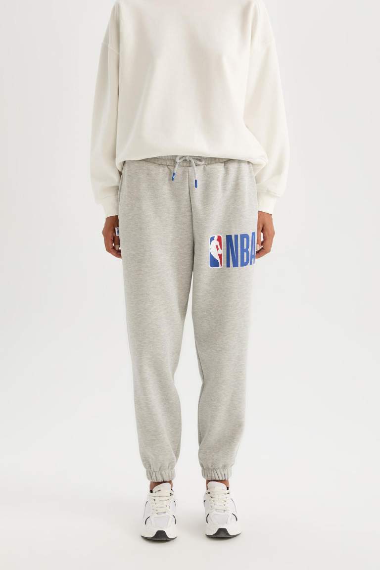 DeFactoFit Jogger Eşofman Altı NBA Beli Paçası Lastikli Bağcıklı Cepli Uzun Boy