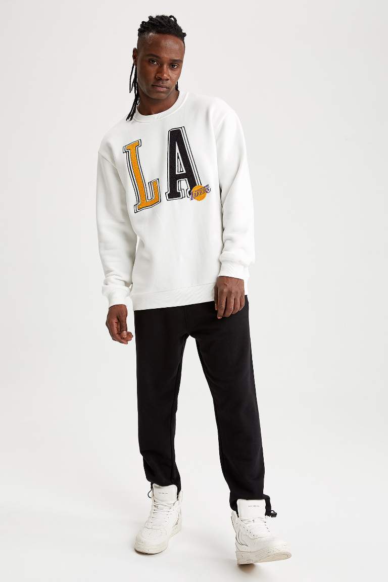 DeFactoFit NBA Los Angeles Lakers Regular Fit Bisiklet Yaka Sweatshirt