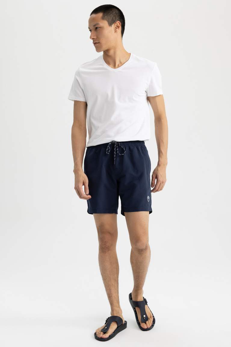 Regular Fit Basic Düz Diz Üstü Deniz Şortu