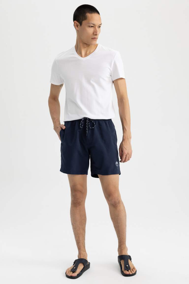 Regular Fit Basic Düz Diz Üstü Deniz Şortu