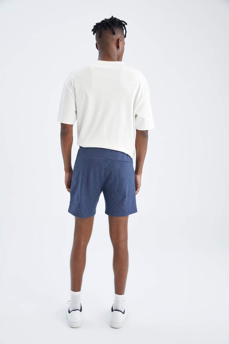 Slim Fit Pocket Detail Short