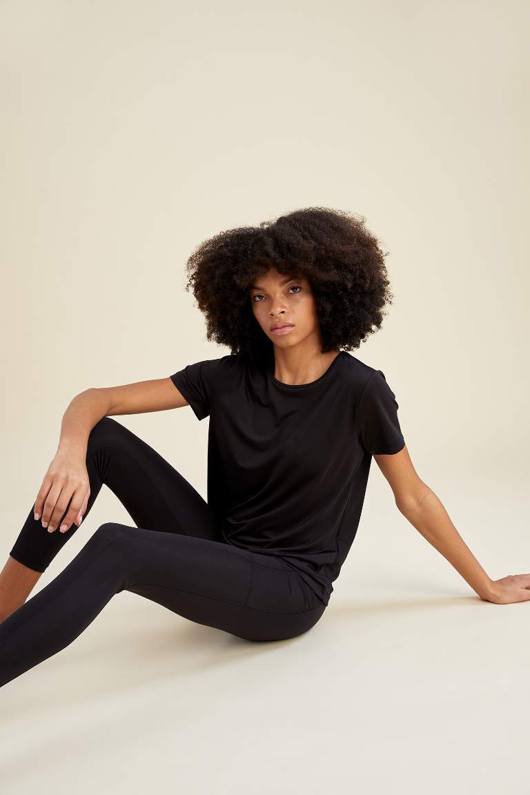 DeFactoFit Regular Fit Bisiklet Yaka Basic Spor Tişört