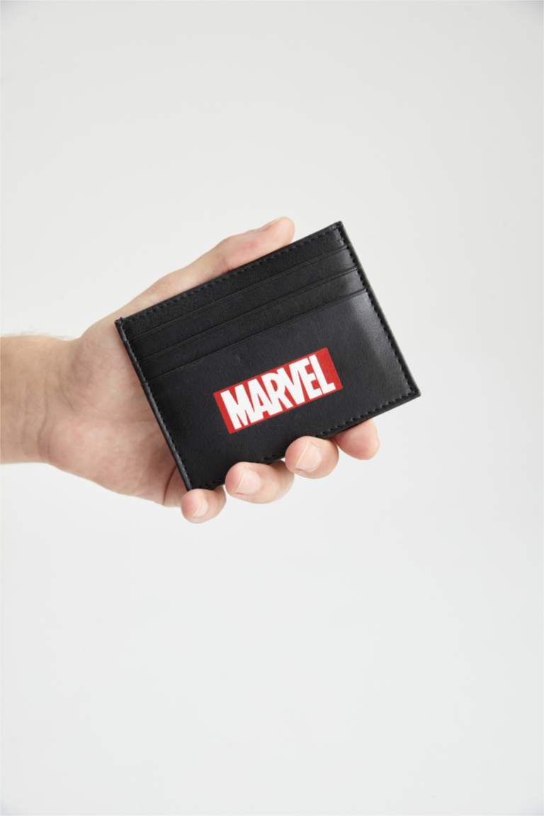 Men's Marvel Licensed Faux Leather Business Card Holder