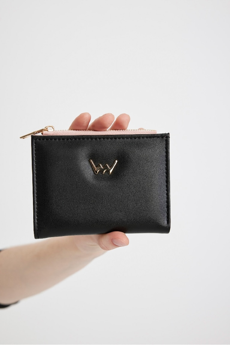 Woman Faux Leather Wallets