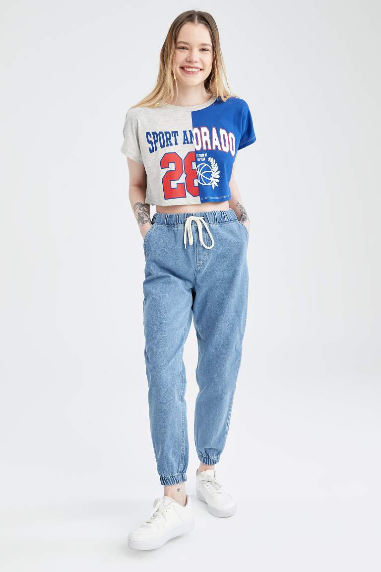 Coool Loose Fit Crew Neck Printed Crop T-Shirt