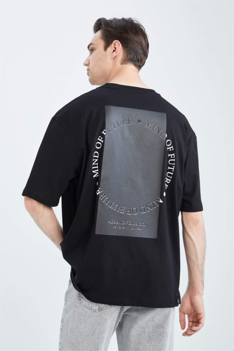 Oversized Short Sleeve Minimal Print T-Shirt