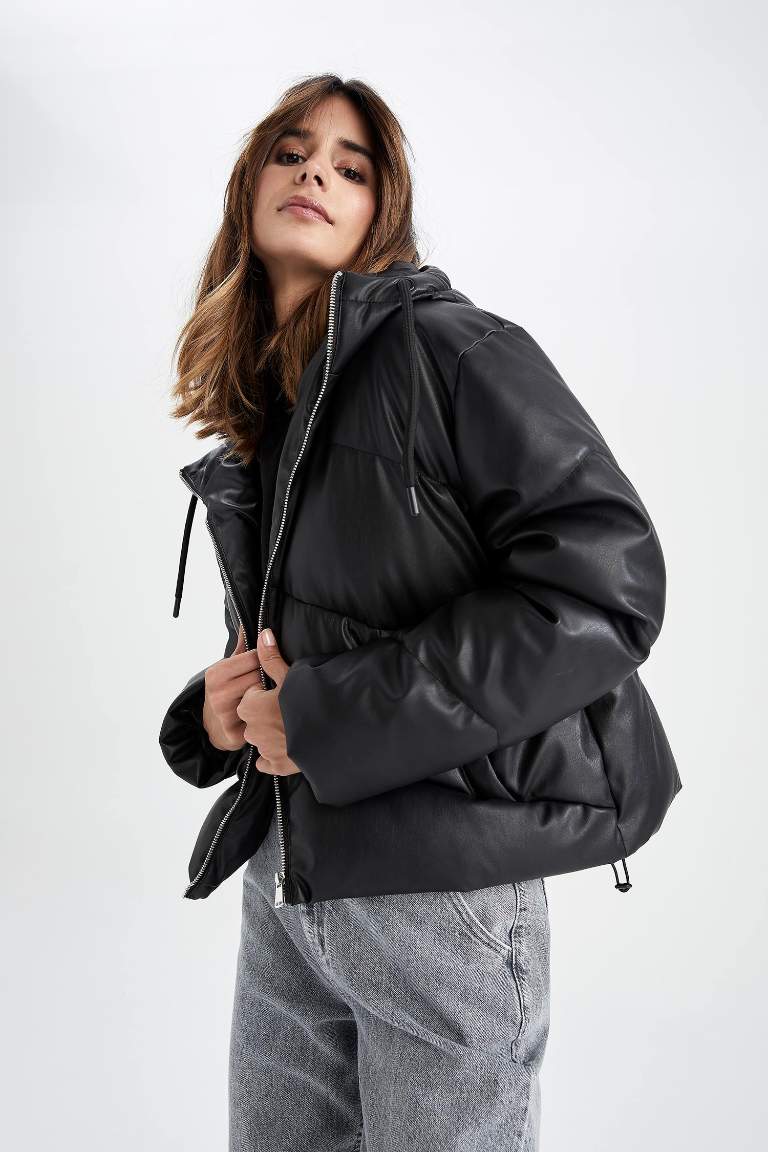 Regular Fit Su Geçirmez Suni Deri Mont