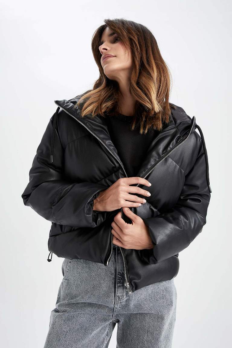 Regular Fit Su Geçirmez Suni Deri Mont