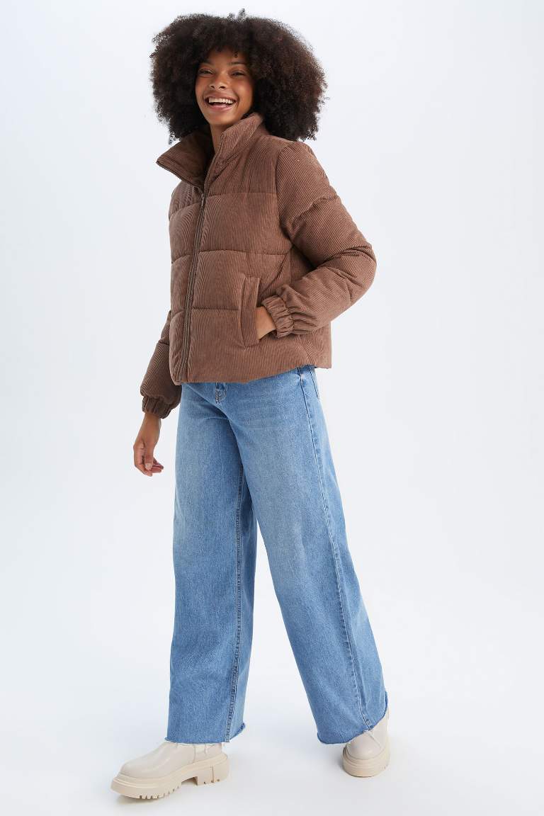 Oversize Geniş Kesim Fitilli Kadife Puffer Şişme Mont