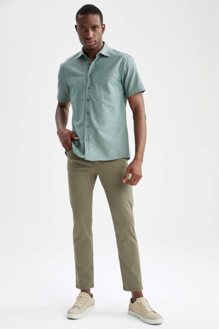 Vert HOMME Chemise à manches courtes coupe classique 2418704 DeFacto