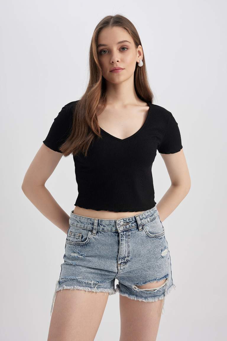 Coool Fitted Crop V-Neck Short Sleeve Ribbed Textured T-Shirt