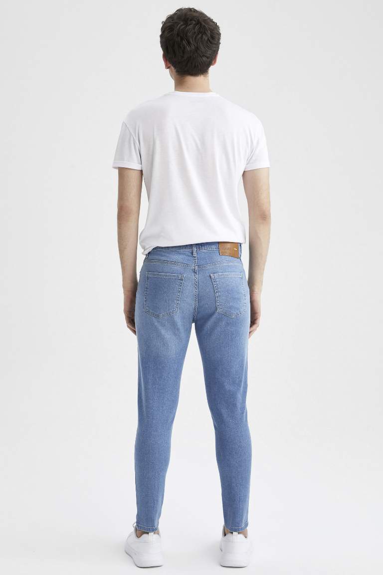 Carrot Fit Jeans