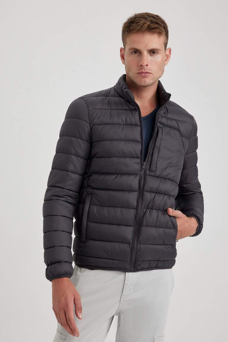 Rüzgar Geçirmez Su İtici Slim Fit Fermuar Kapamalı Cepli Mevsimlik Hafif Şişme Mont