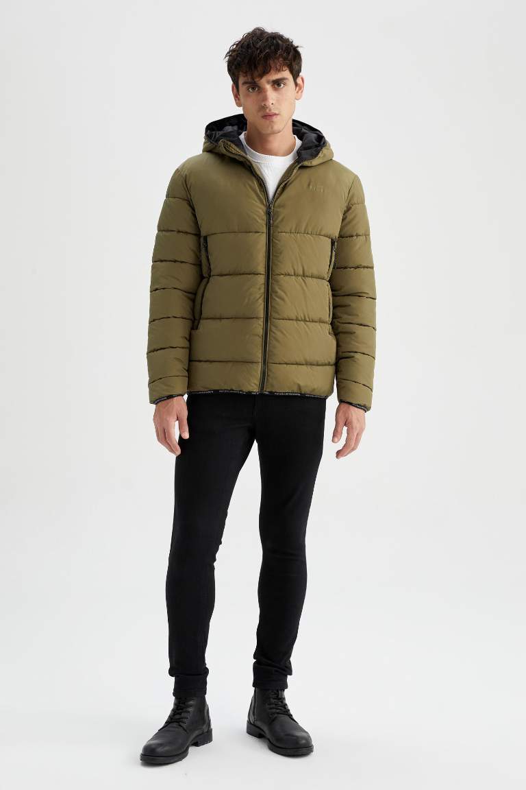 Regular Fit Kapüşonlu Rüzgar Geçirmez Puffer Şişme Mont