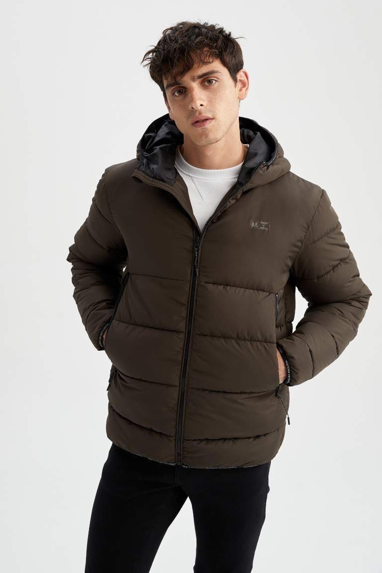 Regular Fit Kapüşonlu Rüzgar Geçirmez Puffer Şişme Mont