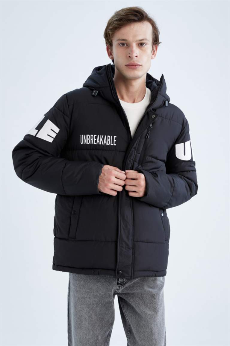 Black MEN Waterproof Windproof Puffer Jacket 2497141 DeFacto