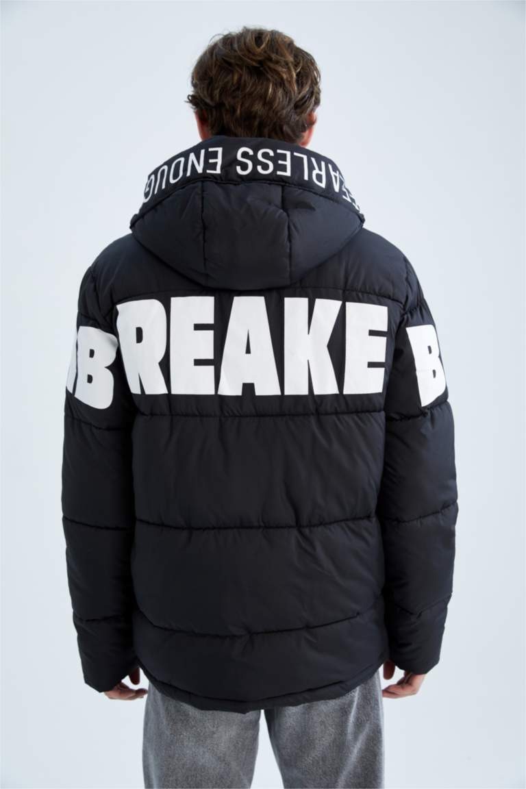 Black MEN Waterproof Windproof Puffer Jacket 2497141 DeFacto