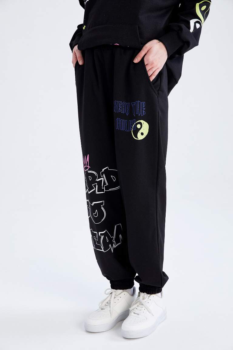 Loose Fit Slogan Printed Jogger Tracksuit Bottom
