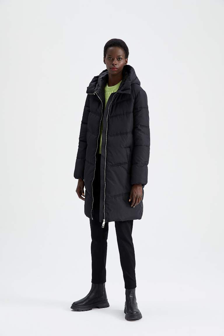 Relax Fit Kapüşonlu Parka