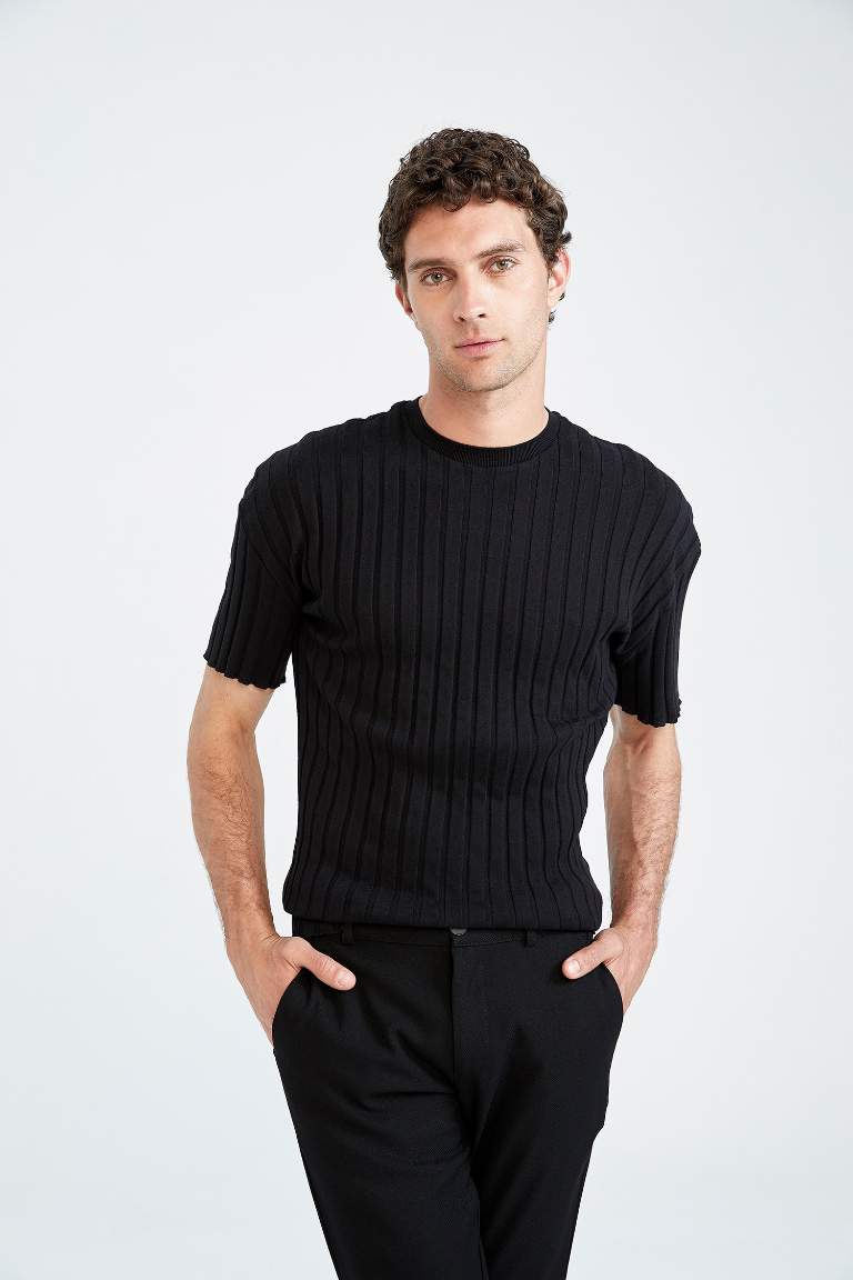 Oversize Fit Crew Neck Line Textured Short Sleeve Knitwear T-Shirt