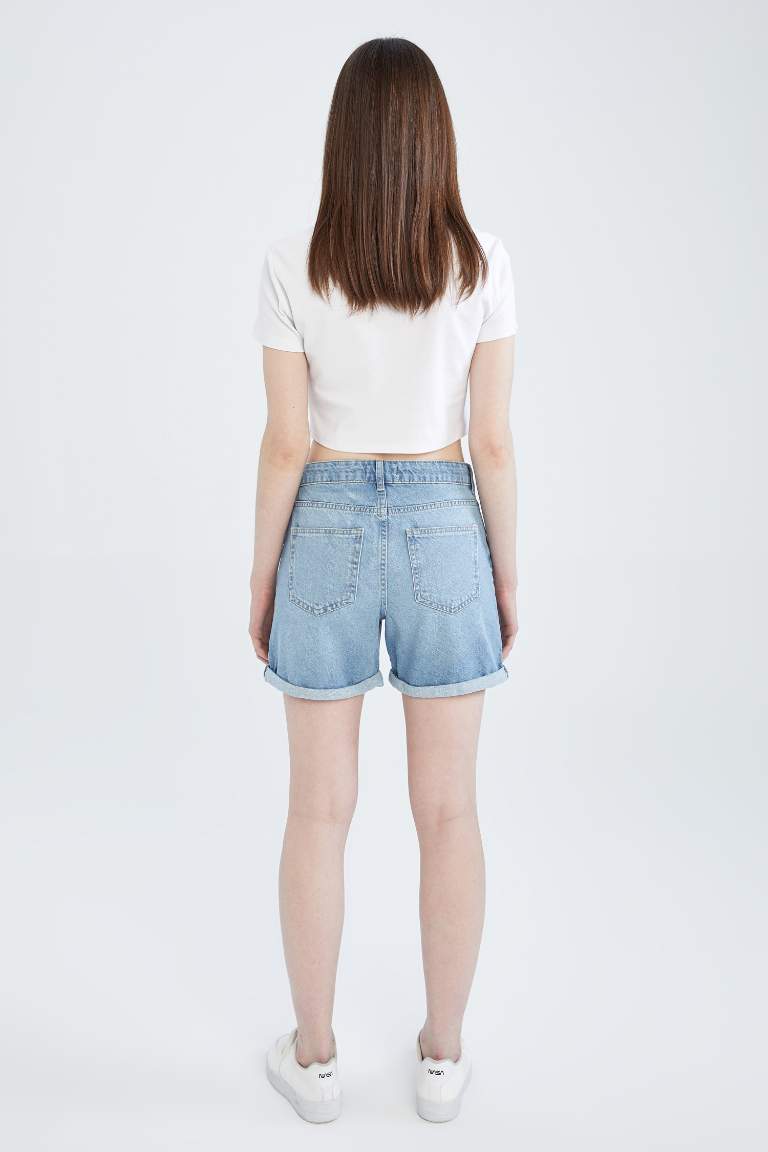 Boyfriend Fit Mini Jean Short