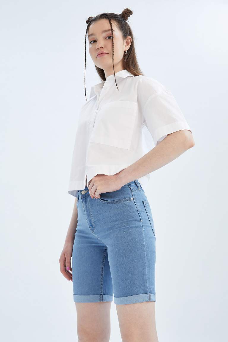 Short en Jean Plié à Taille Régulière