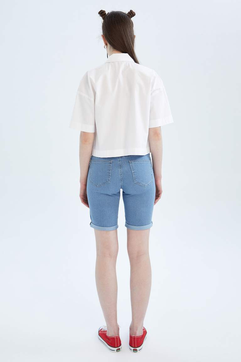 Short en Jean Plié à Taille Régulière