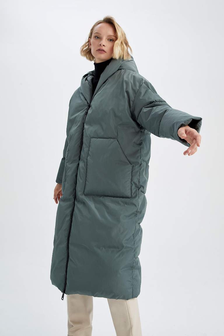 Relax Fit Kapüşonlu Parka