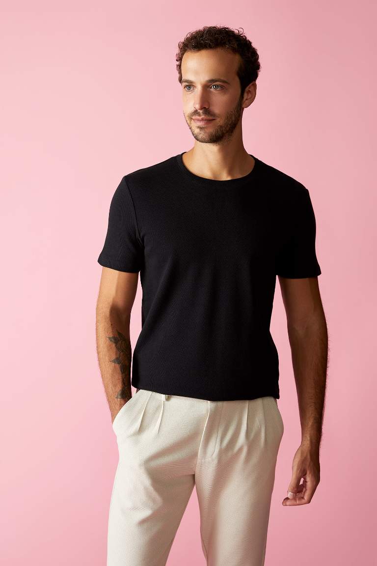 Modern Fit Bisiklet Yaka Pamuklu Penye Tişört