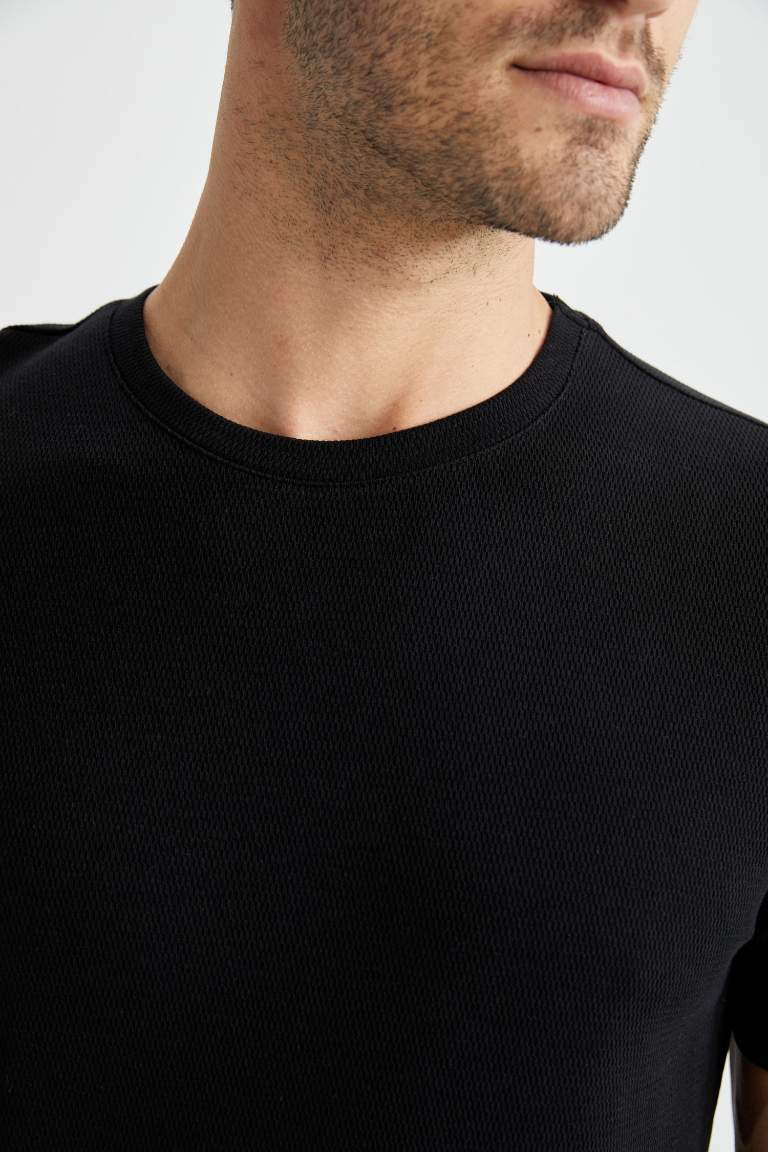 Modern Fit Bisiklet Yaka Pamuklu Penye Tişört