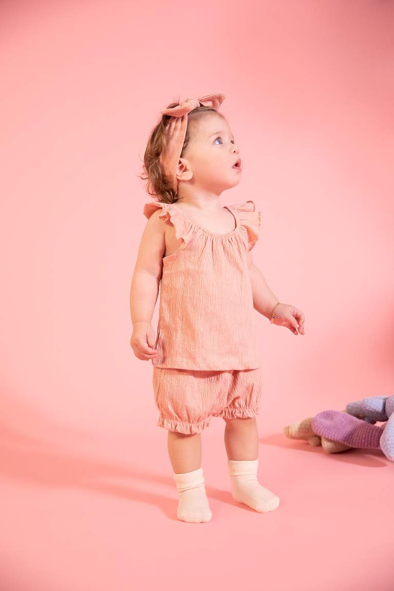 Baby Girl Sleeveless Crinkle Fabric Blouse Shorts 2 Piece Set