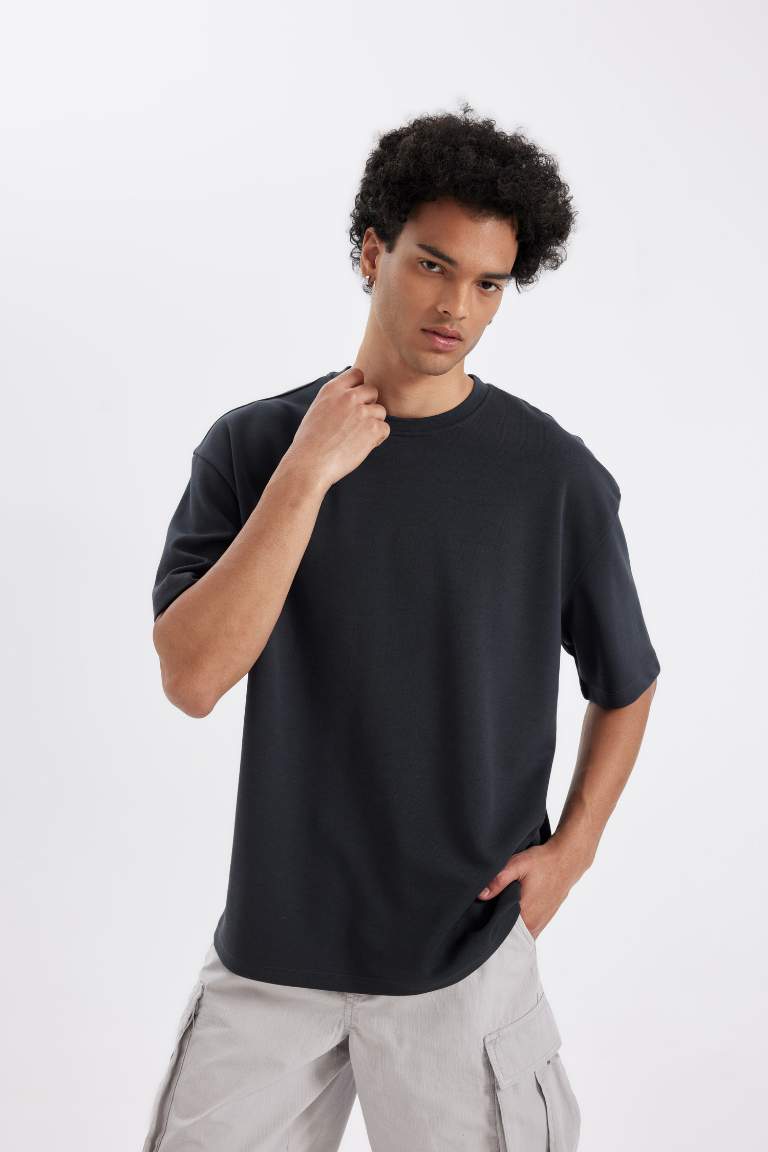 Oversize Fit Crew Neck Heavy Fabric Basic T-Shirt