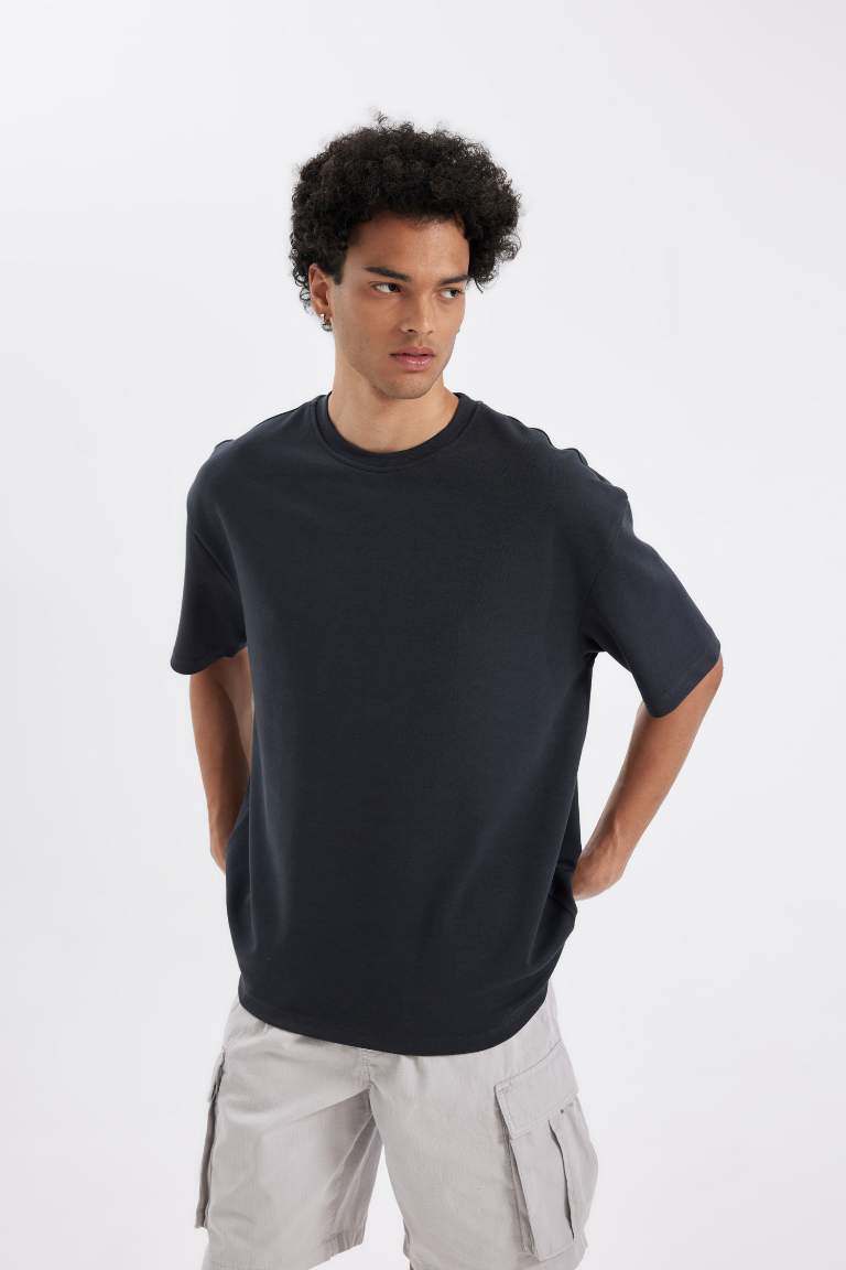 Oversize Fit Crew Neck Heavy Fabric Basic T-Shirt