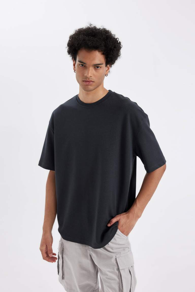 Oversize Fit Crew Neck Heavy Fabric Basic T-Shirt