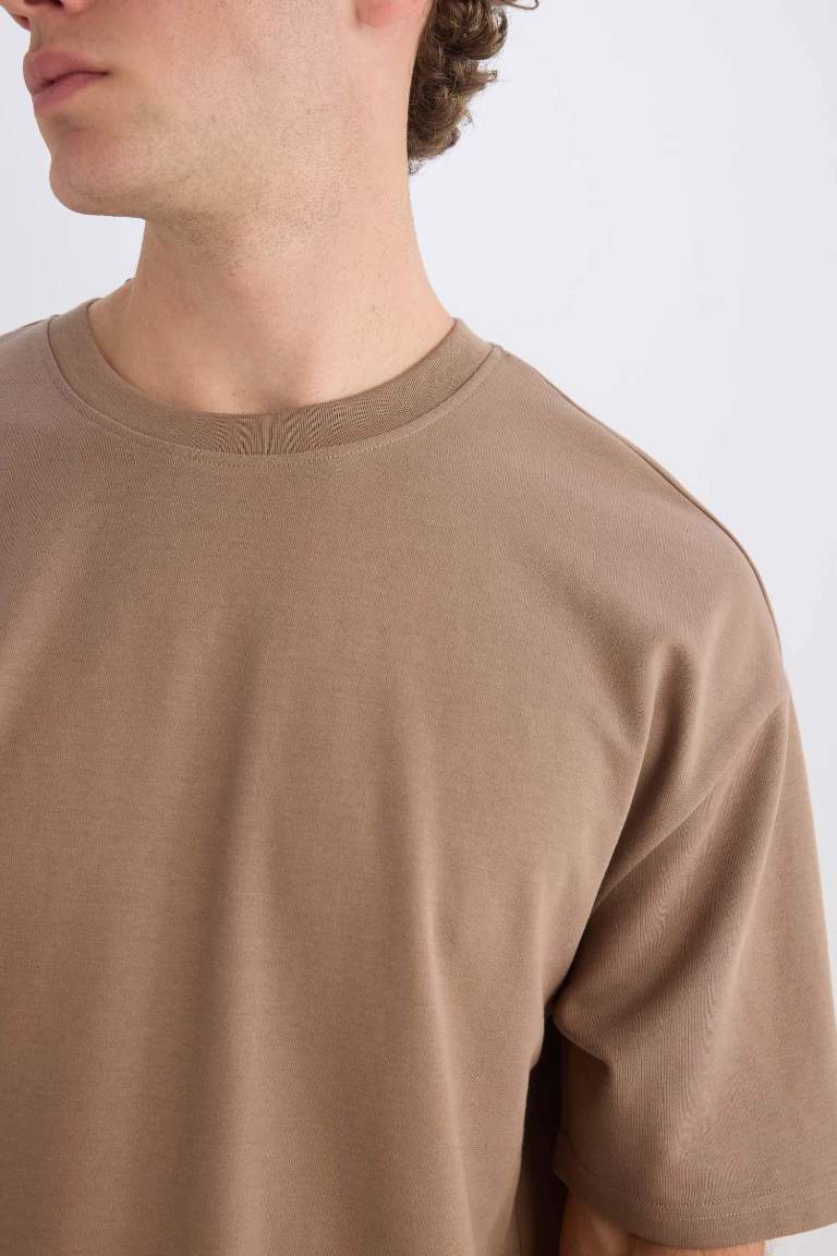 Oversize Fit Crew Neck T-Shirt