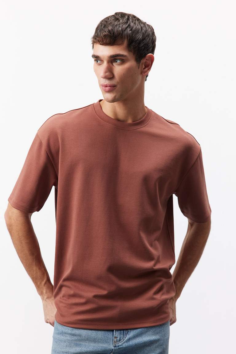 Oversize Fit Crew Neck T-Shirt