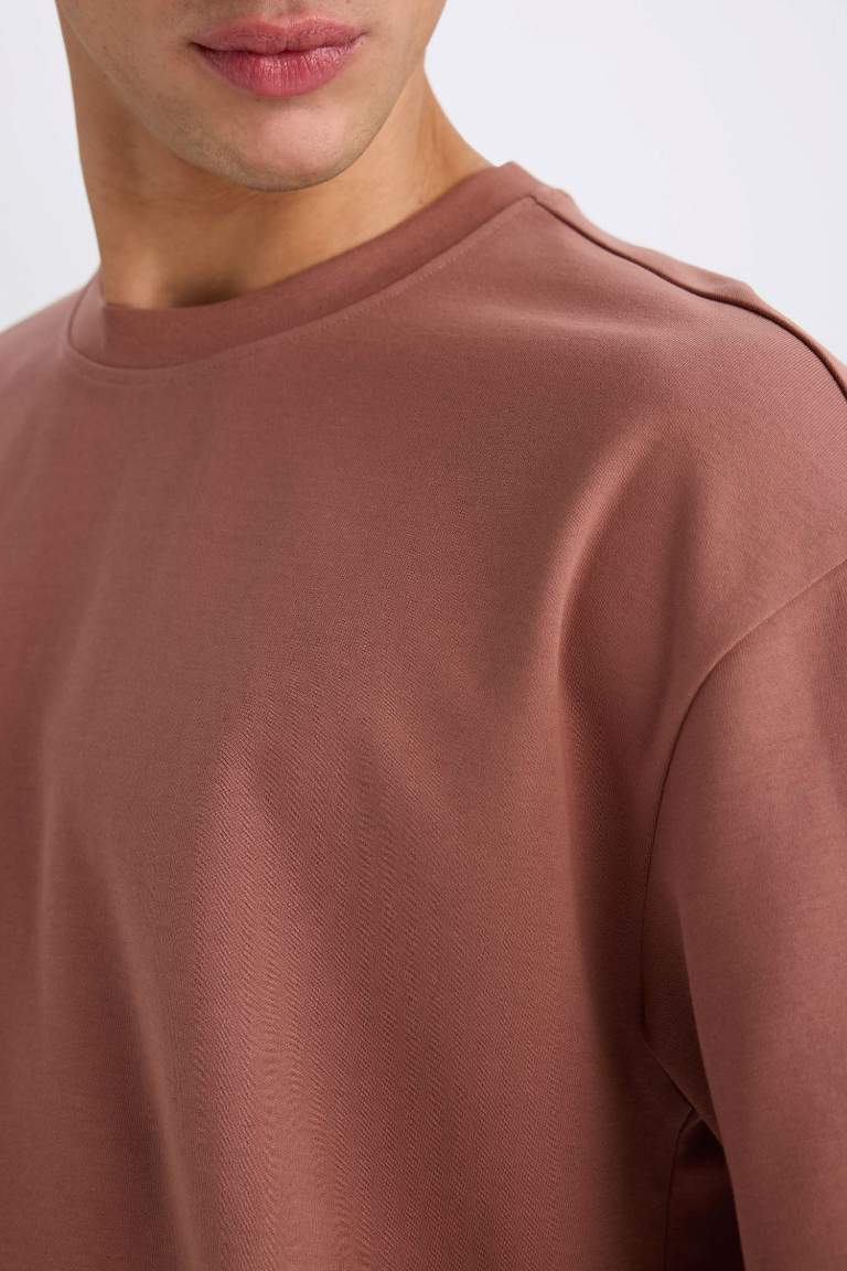 Oversize Fit Crew Neck T-Shirt