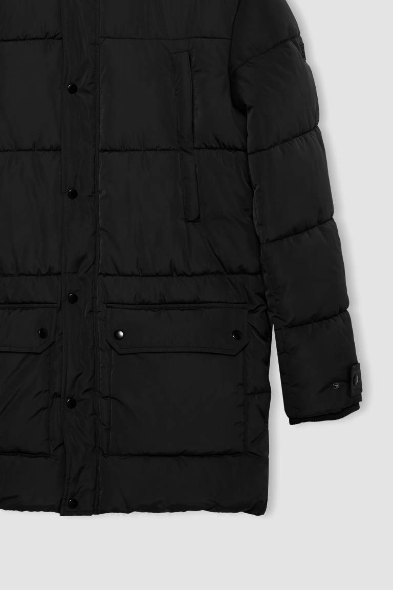 Su Geçirmez Slim Fit Kapüşonlu Suni Kürklü Şişme Mont